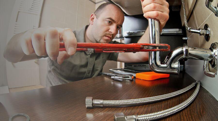 Expert burst pipe repair services in Falling Waters, WV